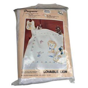 Vintage Crib Quilt Kit 1588 Lovable Lion Embroidery 40"x60" Cotton Poly USA